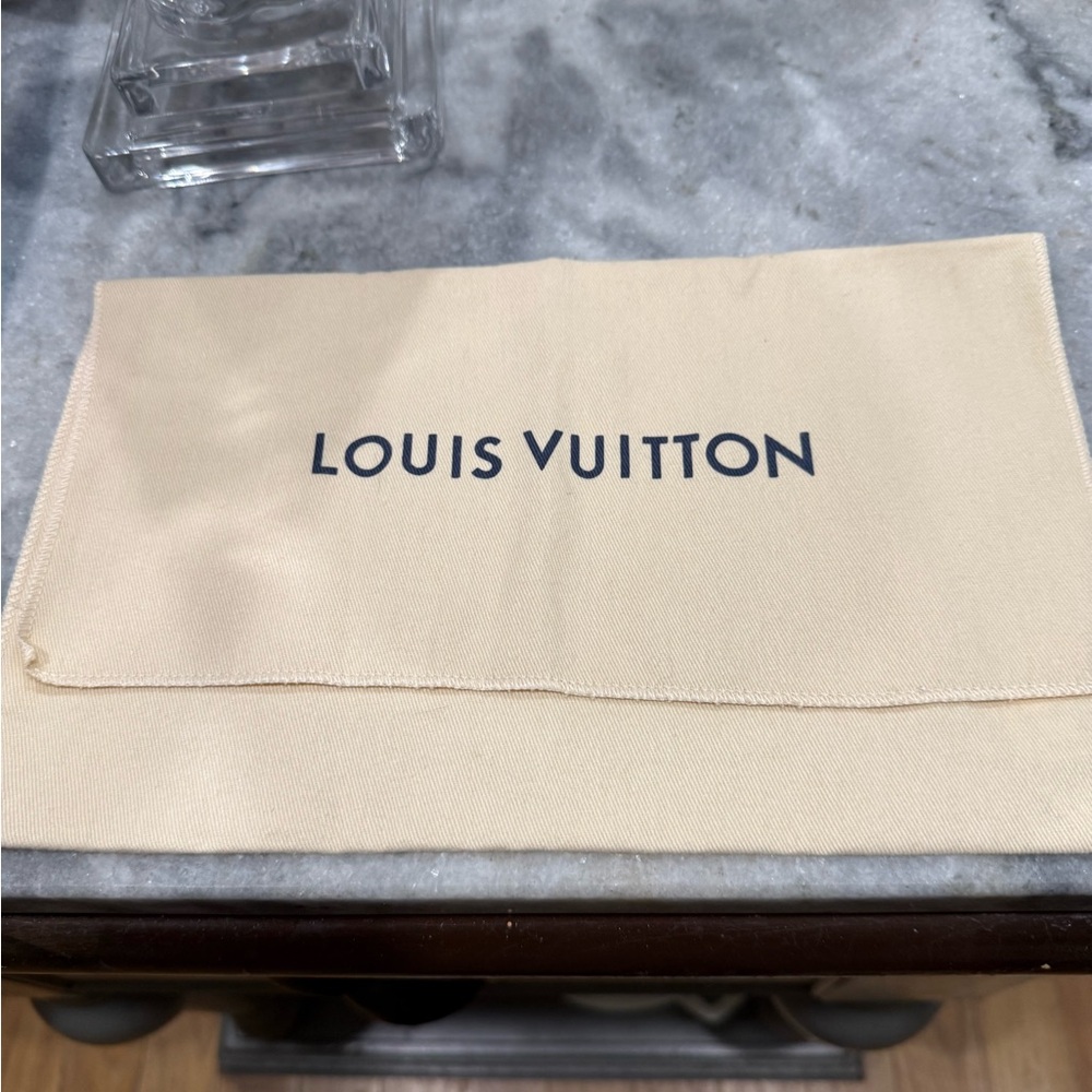 Louis Vuitton Dust Bag 12”x 7”.
